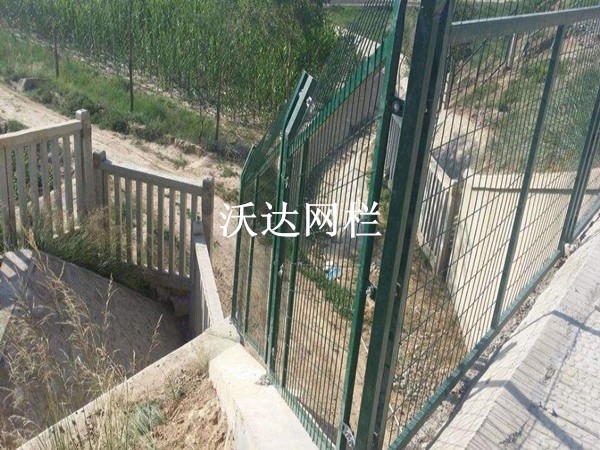 永康滬昆鐵路貴州段防護柵欄護欄網項目