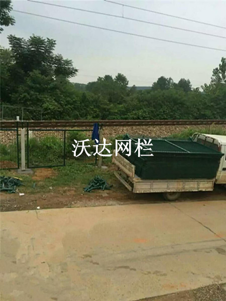永康滬昆鐵路貴州段防護柵欄護欄網項目圖片3