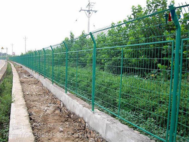 永康公路隔離柵圖片2