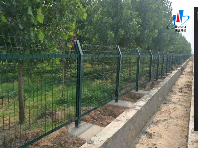 永康公路隔離柵圖片5
